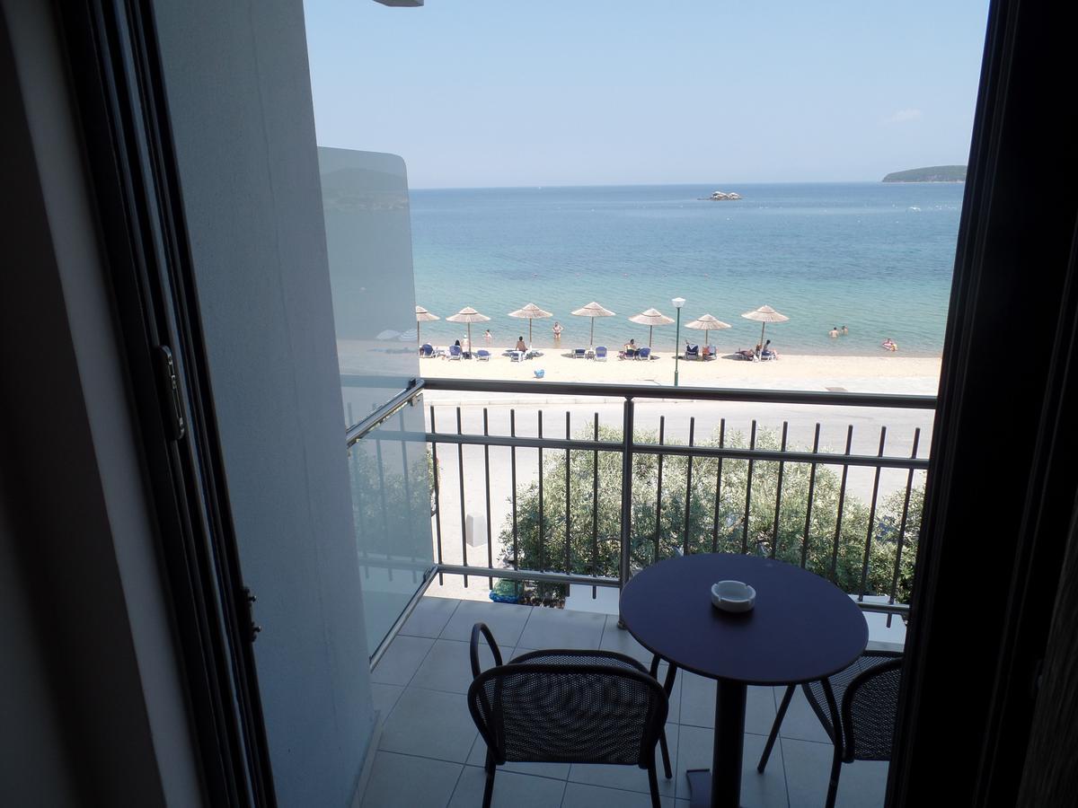 Plage Hotel Неа-Перамос Экстерьер фото